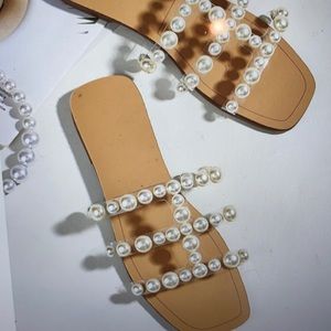 NWT- Zara Faux Pearl Decor Slide Sandals